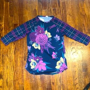 Lularoe floral and plaid raglan shirt
